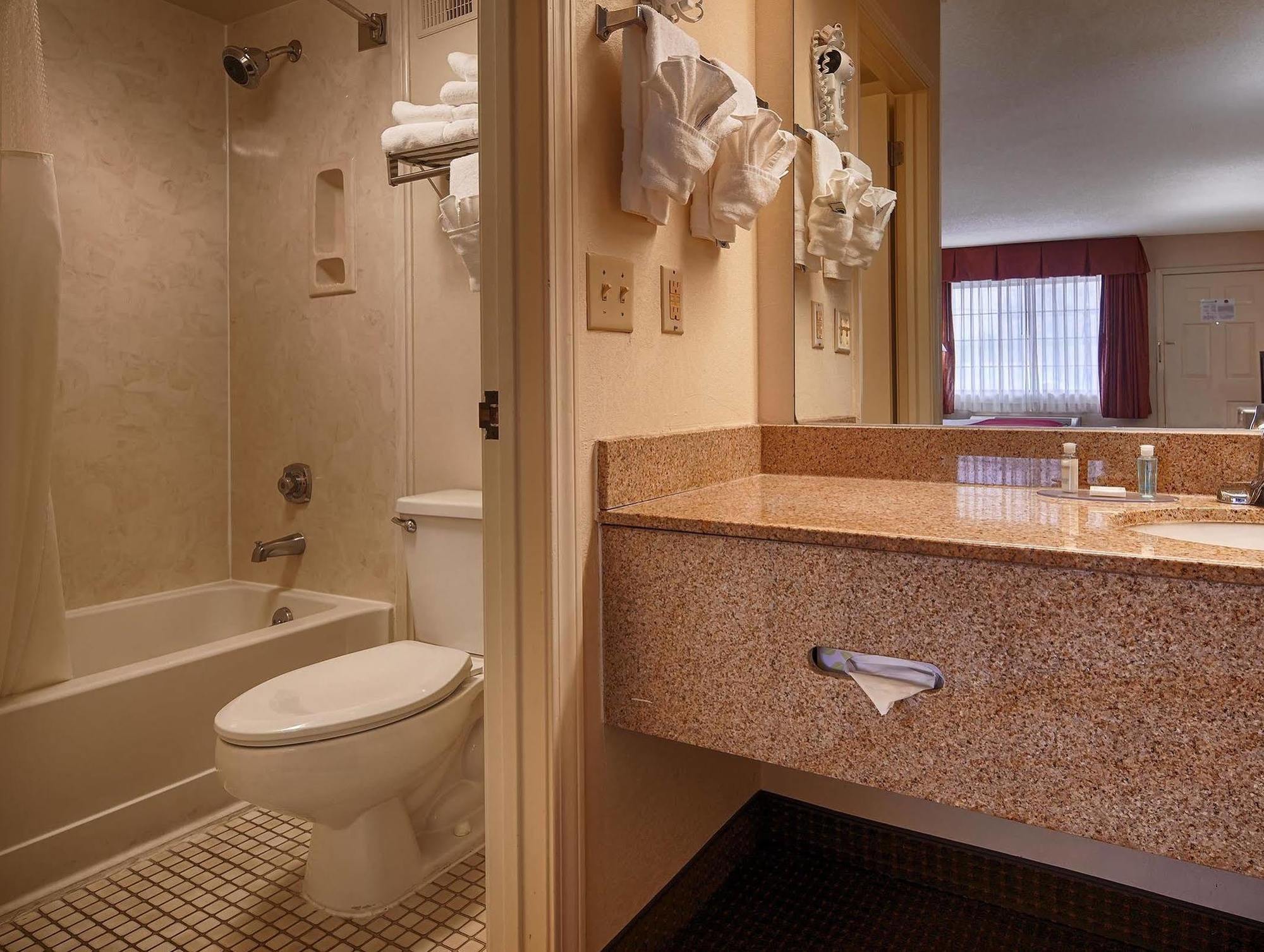 Best Western Airport Inn Pearl Dış mekan fotoğraf
