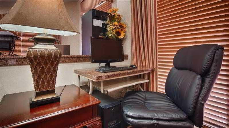 Best Western Airport Inn Pearl Dış mekan fotoğraf